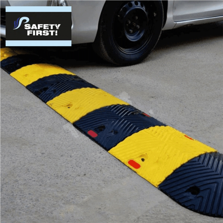 Rubber Speed Hump L-07